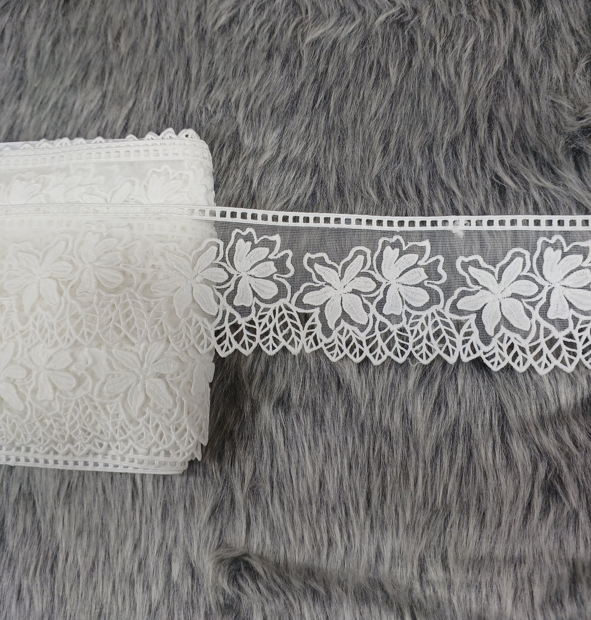 Net base flower design white cotton lace - LH C7
